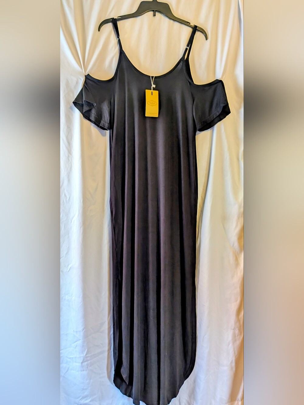 NWT Cold-Shoulder Black Maxi Dress With Pockets Sz L